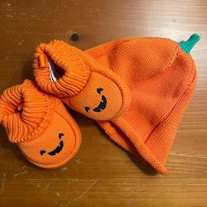 Carter’s baby pumpkin hat and booties
